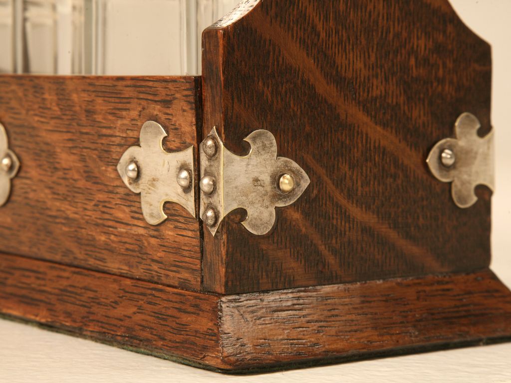 Original Antique English Oak & Hand-Cut Crystal Locking Tantalus w/Key Original Antique English Oak & Hand-Cut Crystal Locking Tantalus w/Key