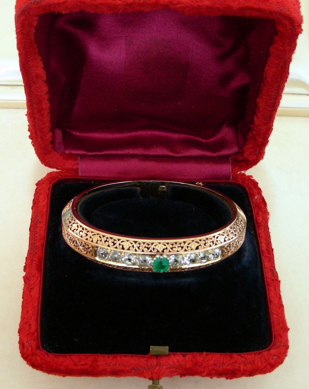 An 18K Victorian Diamonds And Emerald French Bracelet An 18K Victorian Diamonds And Emerald French Bracelet