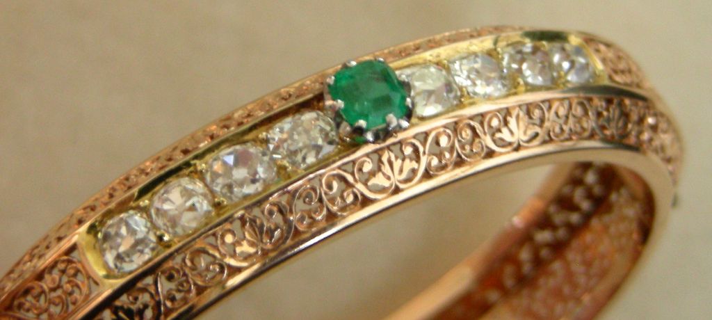 An 18K Victorian Diamonds And Emerald French Bracelet An 18K Victorian Diamonds And Emerald French Bracelet