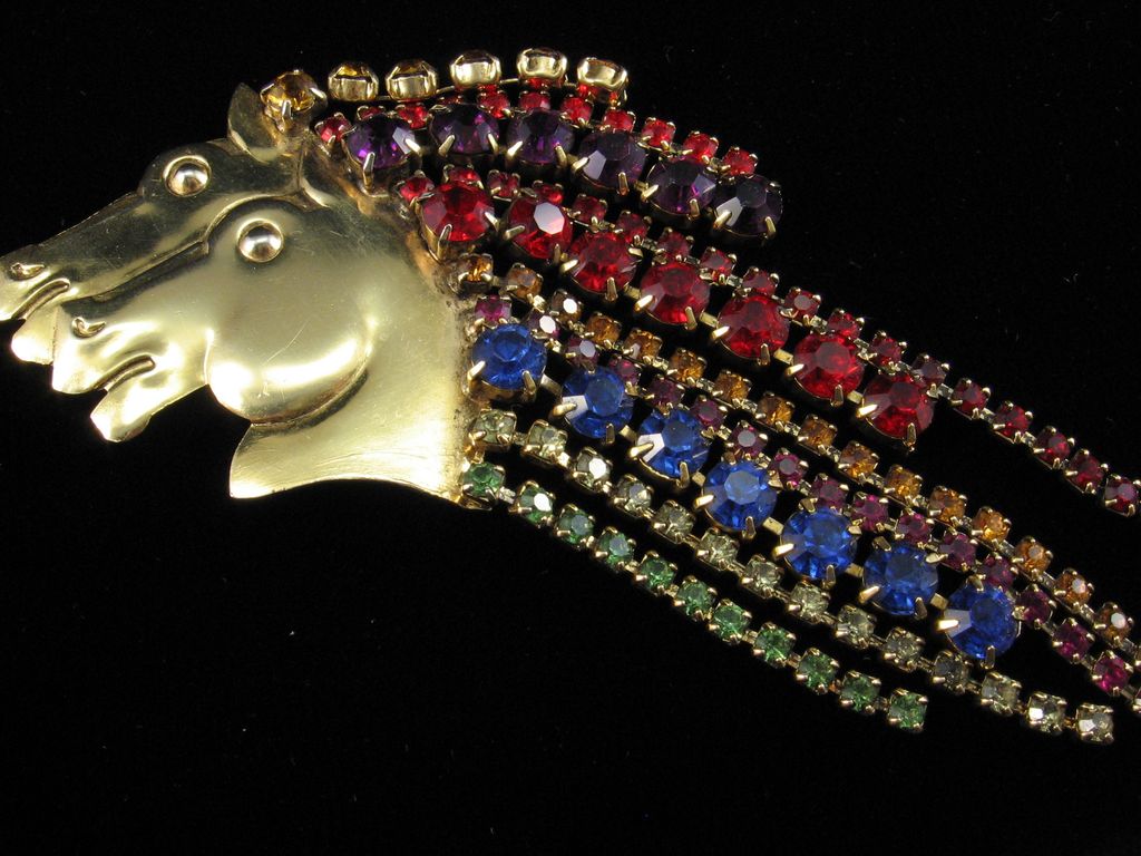 Incredible Vintage Double Horse Head Brooch with Rhinestone Mane Incredible Vintage Double Horse Head Brooch with Rhinestone Mane