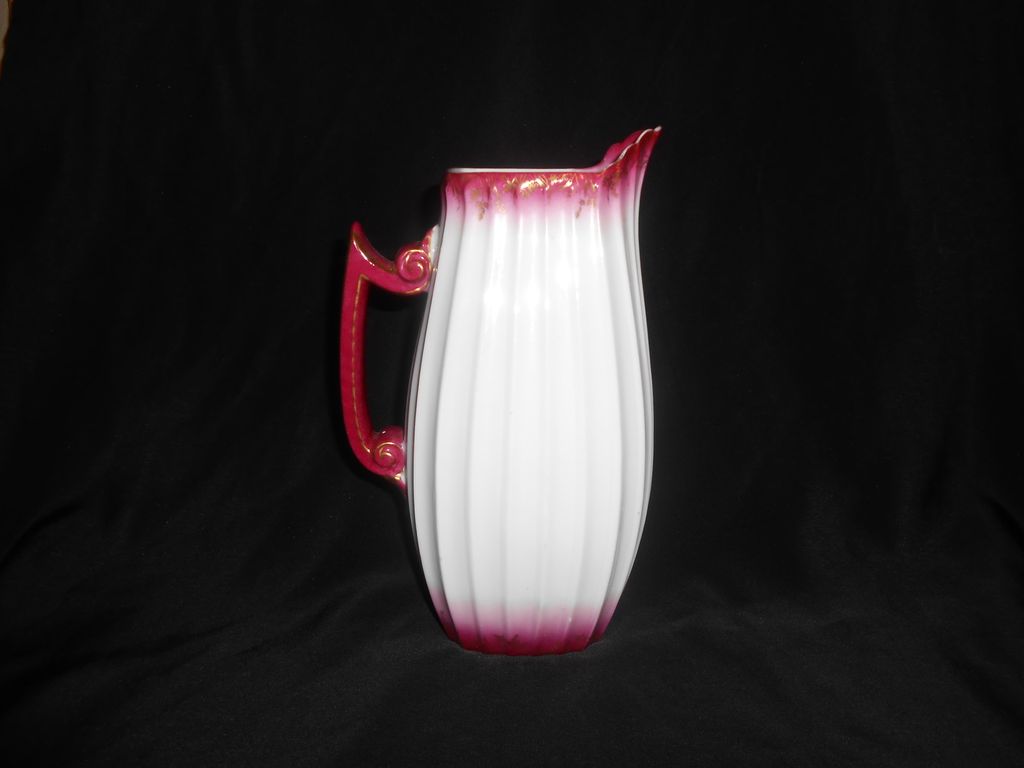 Tressemanes and Vogt T&C Limoges Pink Band & Gold Gild Limoges Pitcher Ca 1907-1919 Tressemanes and Vogt T&C Limoges Pink Band & Gold Gild Limoges Pitcher Ca 1907-1919