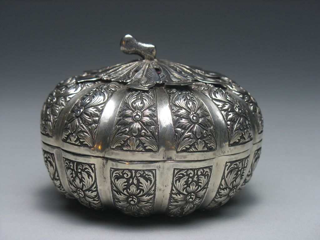 Antique Southeast Asian Silver Betel Nut Repousse Box Antique Southeast Asian Silver Betel Nut Repousse Box
