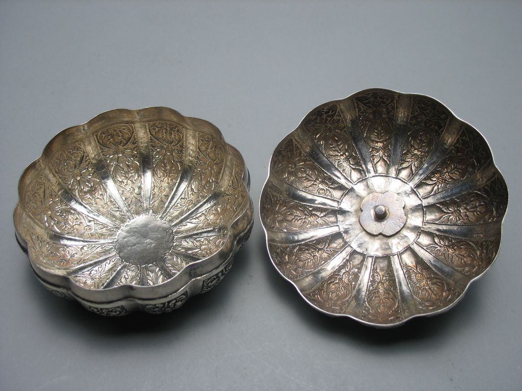 Antique Southeast Asian Silver Betel Nut Repousse Box Antique Southeast Asian Silver Betel Nut Repousse Box
