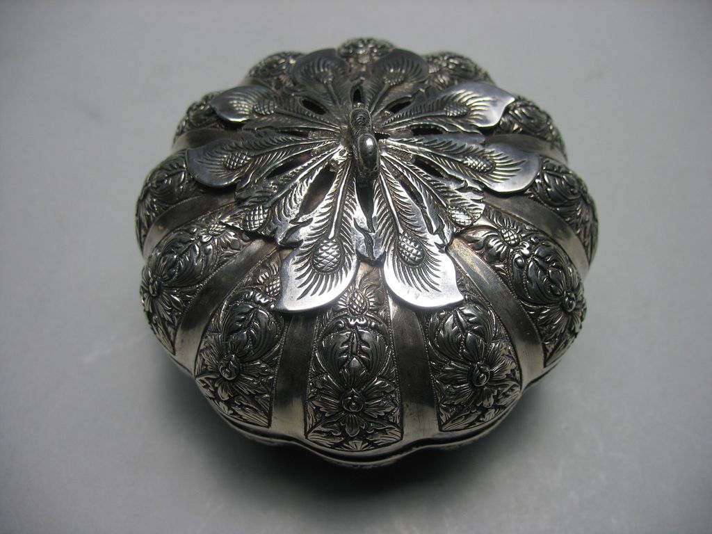 Antique Southeast Asian Silver Betel Nut Repousse Box Antique Southeast Asian Silver Betel Nut Repousse Box
