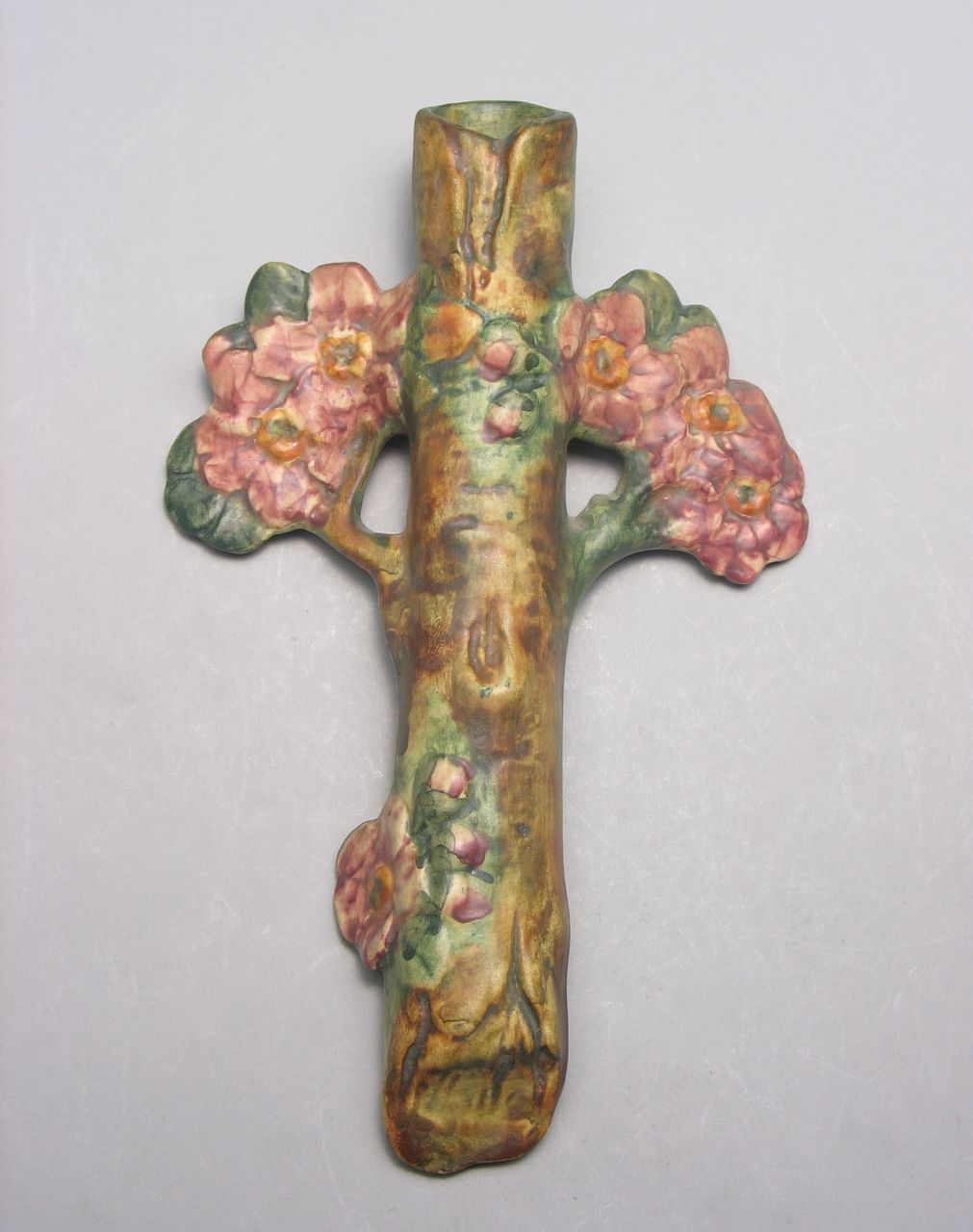 Vintage Weller Pottery Woodcraft Apple Blossom Wall Pocket Vase Vintage Weller Pottery Woodcraft Apple Blossom Wall Pocket Vase