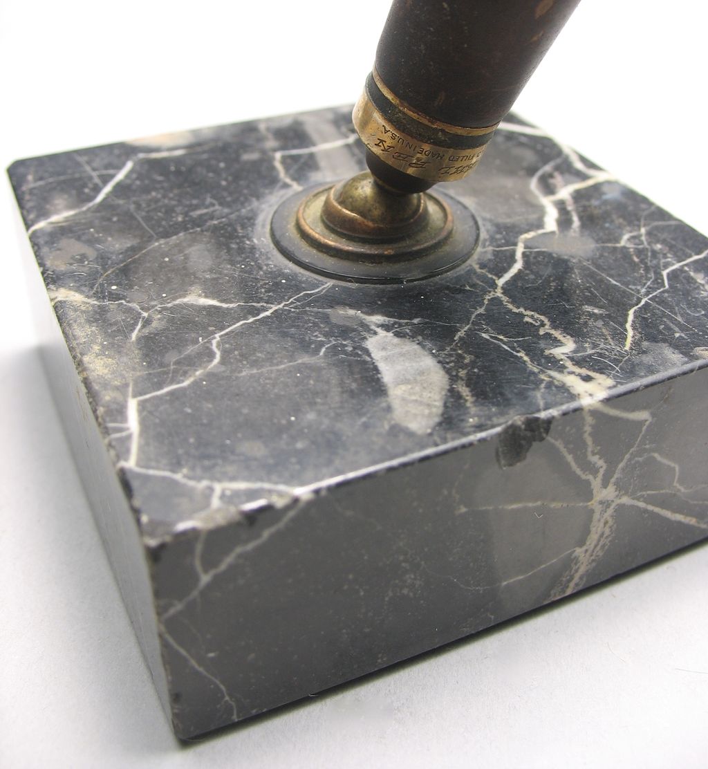1920s Vintage Wahl Fountain Pen Set With Marble Base 1920s Vintage Wahl Fountain Pen Set With Marble Base