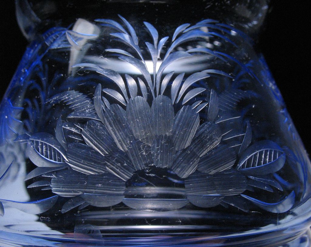 Vintage Art Deco Cut Alexandrite / Neodymium Glass Vase Vintage Art Deco Cut Alexandrite / Neodymium Glass Vase