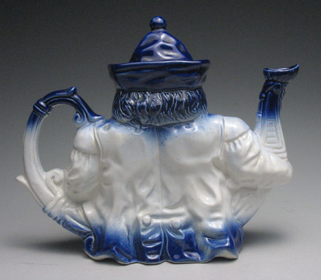 Vintage Staffordshire Pottery Toby Blue and White Teapot Vintage Staffordshire Pottery Toby Blue and White Teapot