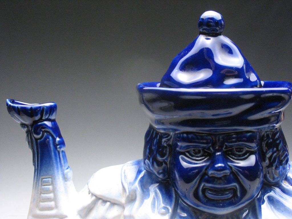 Vintage Staffordshire Pottery Toby Blue and White Teapot Vintage Staffordshire Pottery Toby Blue and White Teapot