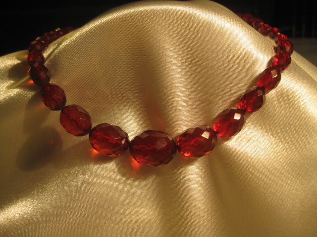 Gorgeous Cherry Amber Necklace Gorgeous Cherry Amber Necklace