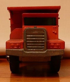 Matchbox #28d - Mack Dump Truck - ca. 1968-70 Matchbox #28d - Mack Dump Truck - ca. 1968-70
