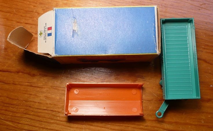 Matchbox #2d - Mercedes Trailer - ca. 1967-1970 Matchbox #2d - Mercedes Trailer - ca. 1967-1970