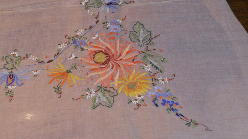 Vintage Chinese Handmade Shear Embroidered & Appliqué Tablecloth 102" w/10 Napkins Vintage Chinese Handmade Shear Embroidered & Appliqué Tablecloth 102" w/10 Napkins