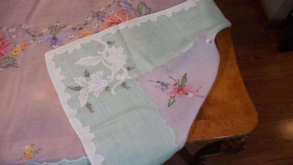 Vintage Chinese Handmade Shear Embroidered & Appliqué Tablecloth 102" w/10 Napkins Vintage Chinese Handmade Shear Embroidered & Appliqué Tablecloth 102" w/10 Napkins