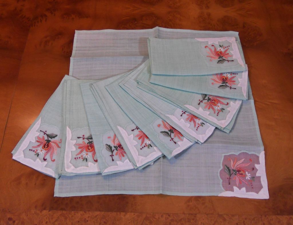 Vintage Chinese Handmade Shear Embroidered & Appliqué Tablecloth 102" w/10 Napkins Vintage Chinese Handmade Shear Embroidered & Appliqué Tablecloth 102" w/10 Napkins
