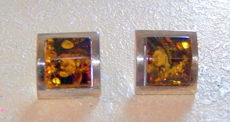 Vintage Amber and 925 Sterling Silver Earrings Loads of Inclusions Vintage Amber and 925 Sterling Silver Earrings Loads of Inclusions