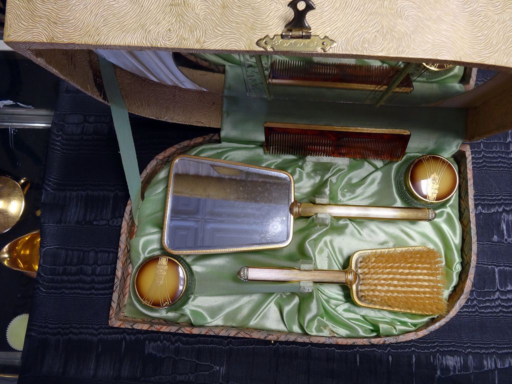 Art Deco Travel Vanity Set Art Deco Travel Vanity Set