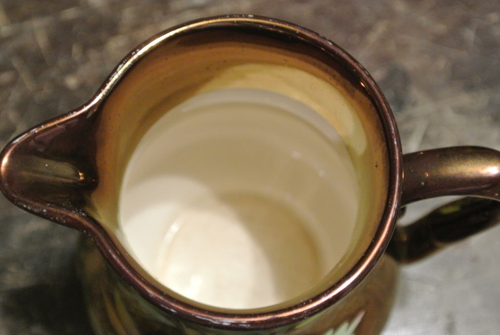Vintage Wade Pottery Creamer & Sugar Set Floral Vintage Wade Pottery Creamer & Sugar Set Floral
