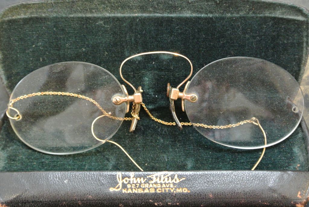 Antique Pince-Nez C Bridge Eyeglasses Antique Pince-Nez C Bridge Eyeglasses