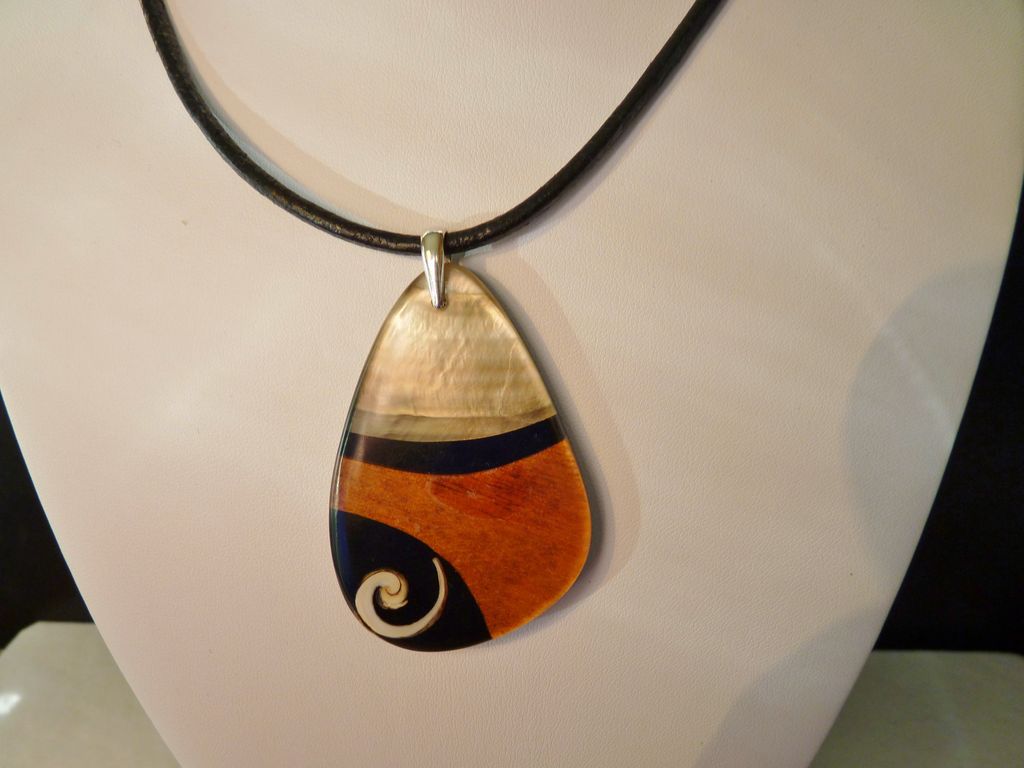 Everlasting Luhuanus Shell on Black Leather Cord with Sterling Everlasting Luhuanus Shell on Black Leather Cord with Sterling