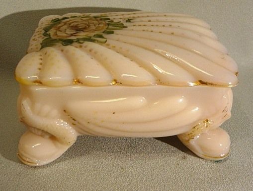 Vintage Cambridge Tuscan Pink Glass Box W Dolphin Feet Vintage Cambridge Tuscan Pink Glass Box W Dolphin Feet