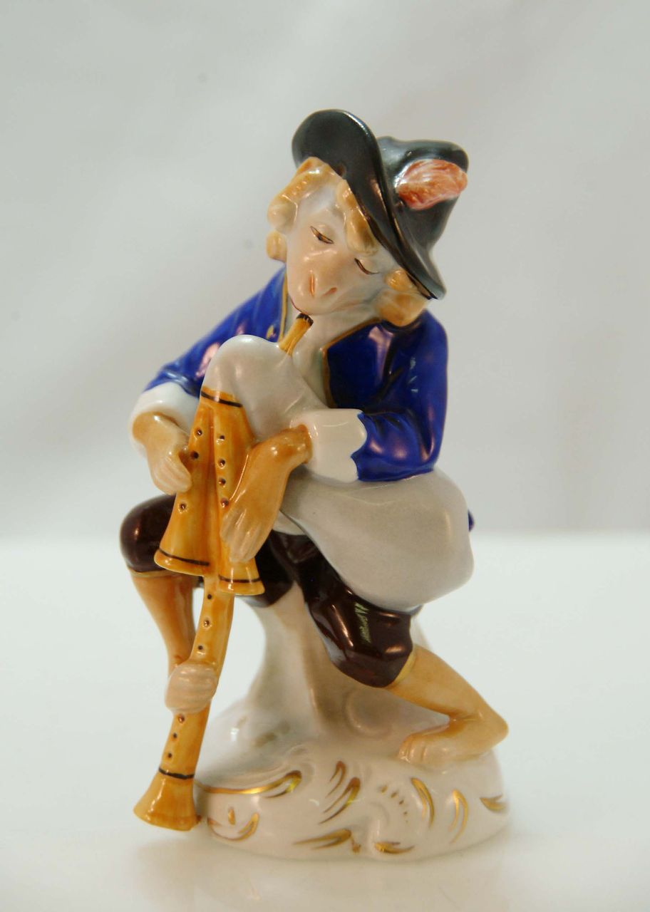 Sitzendorf Porcelain Figure Sitzendorf Porcelain Figure