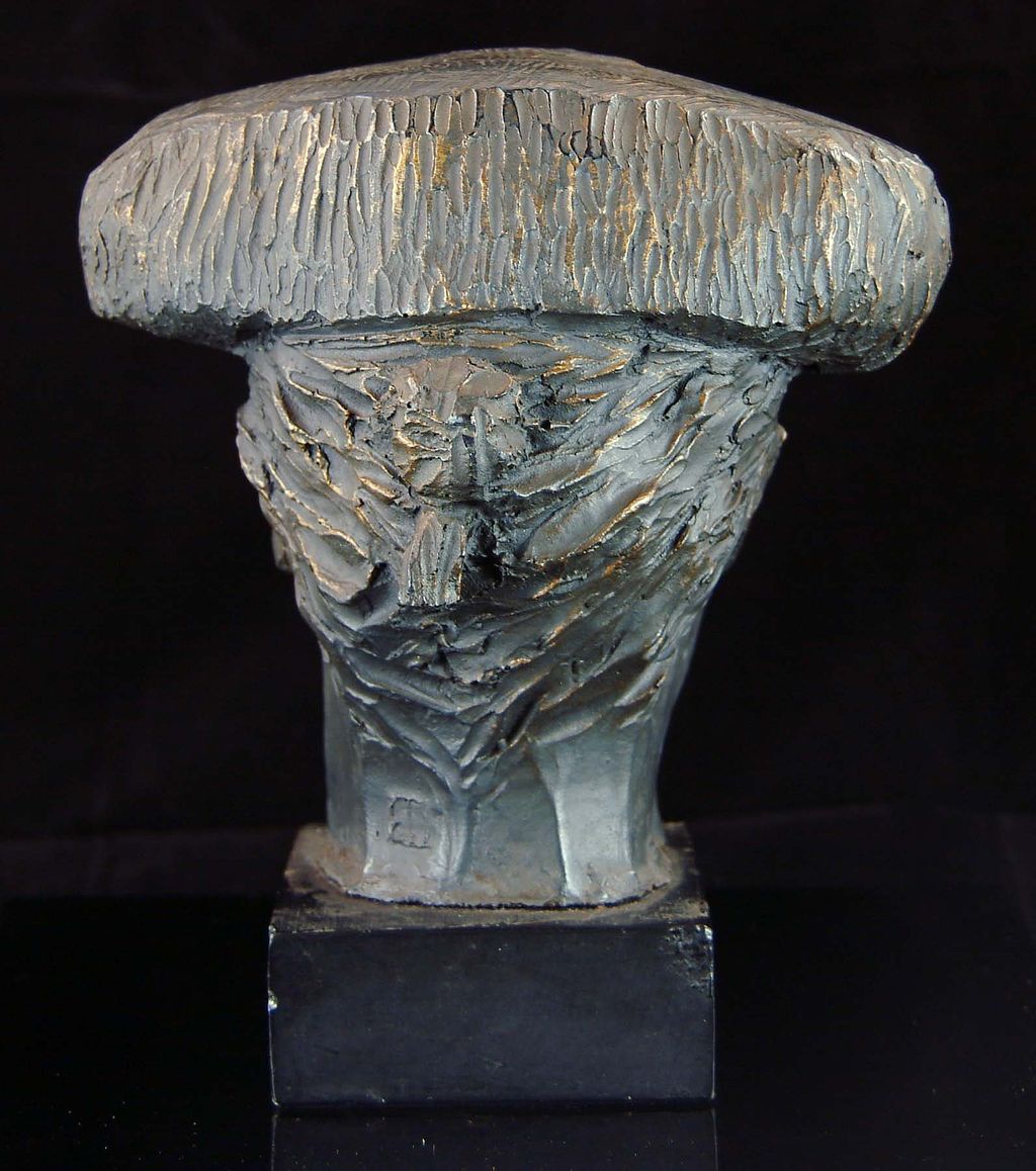 Bronze Bust by listed artist Alvar Bronze Bust by listed artist Alvar
