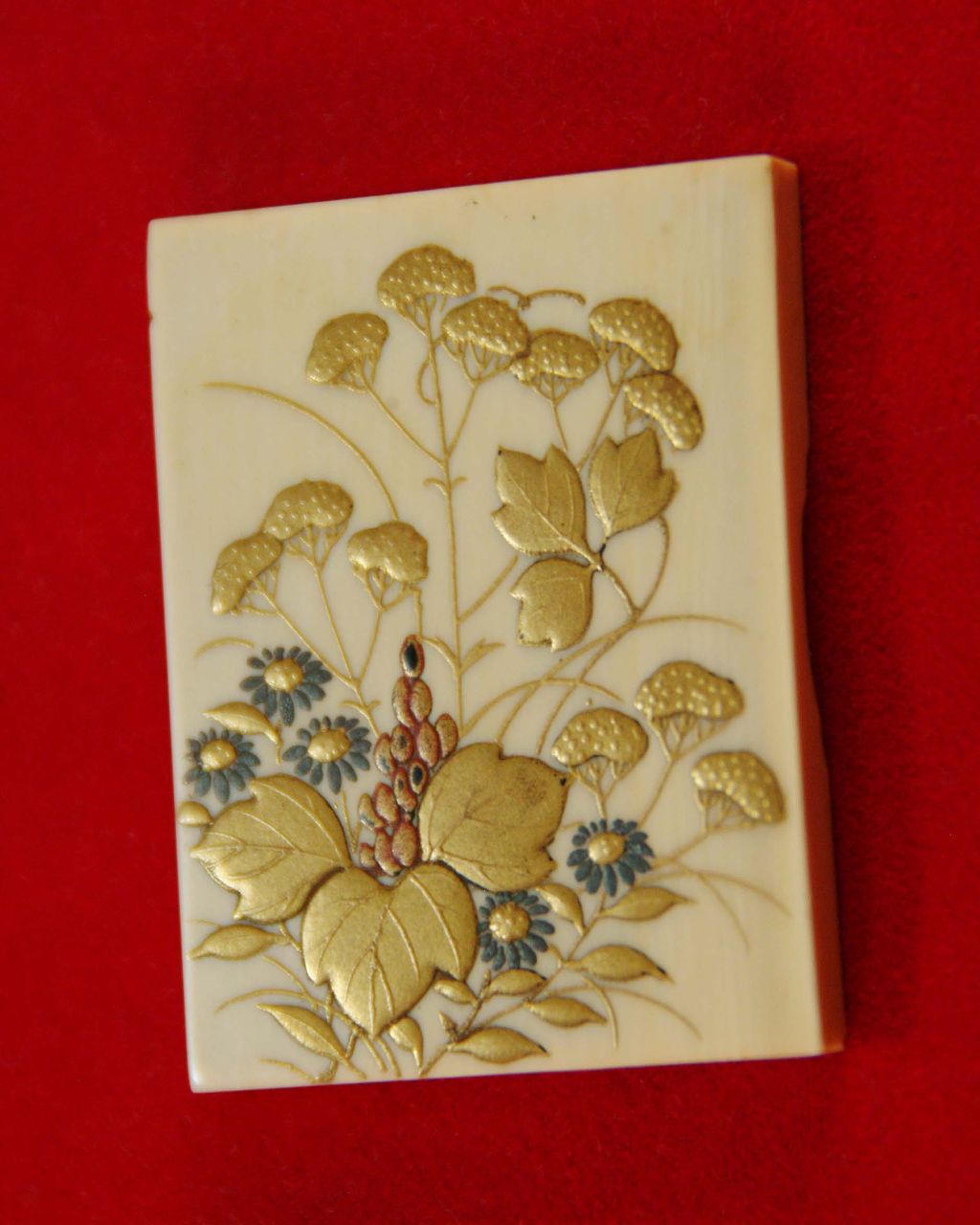 Ivory Japanese Personal Sewing Box with Gold Leaf Flower c. 19th Century Ivory Japanese Personal Sewing Box with Gold Leaf Flower c. 19th Century