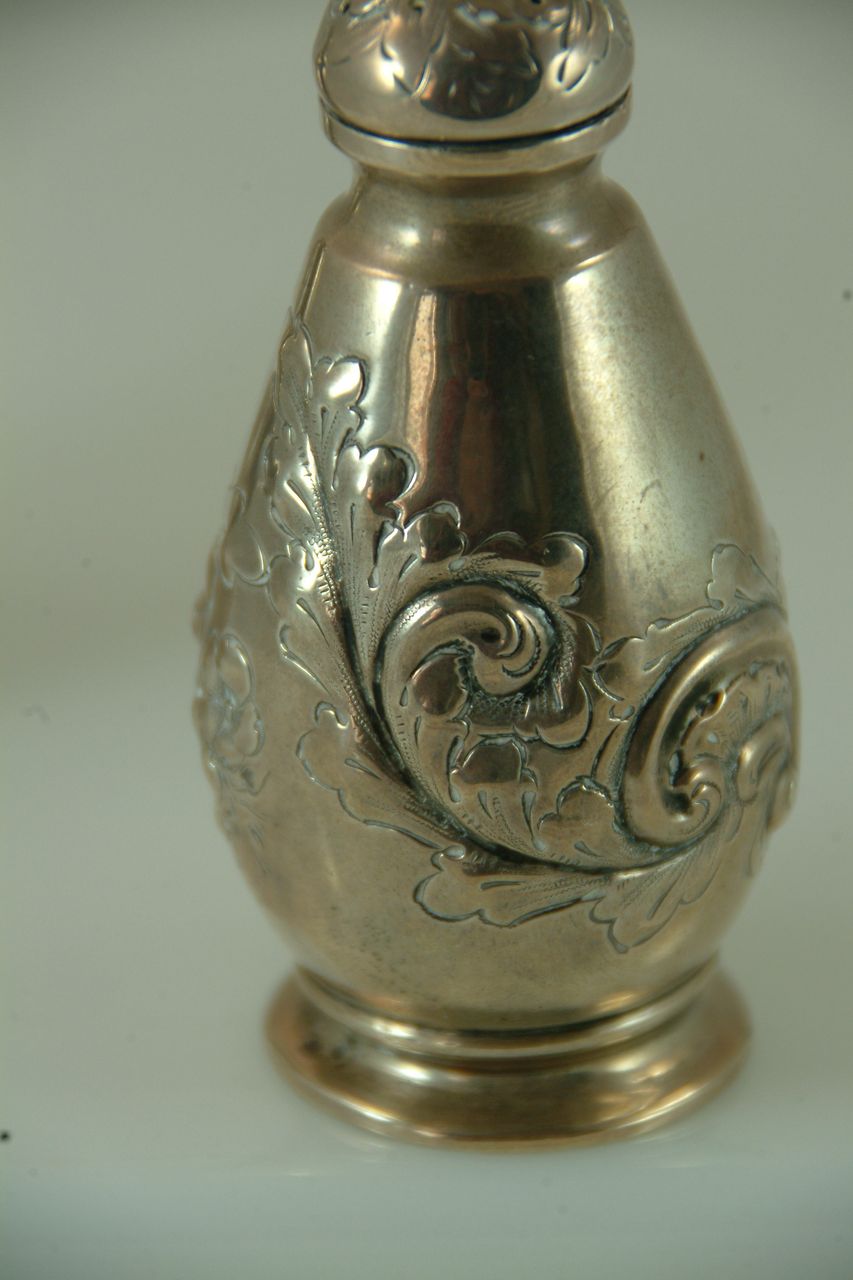 Sterling Silver Salt and Pepper from England c. 1900 Sterling Silver Salt and Pepper from England c. 1900