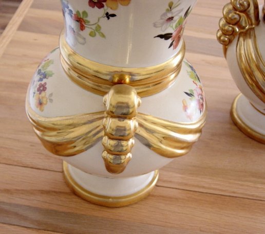 Vintage Bingdon U.S.A. Porcelian Vases Vintage Bingdon U.S.A. Porcelian Vases