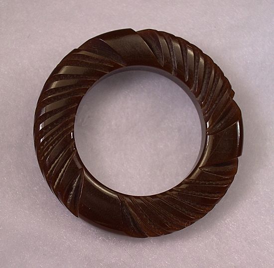 Carved Brown Bakelite Wreath Pin Carved Brown Bakelite Wreath Pin