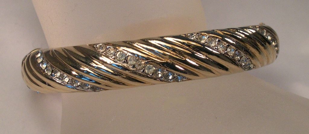Ledo Classic Ribbed Goldtone and Rhinestone Clamper Bracelet Ledo Classic Ribbed Goldtone and Rhinestone Clamper Bracelet
