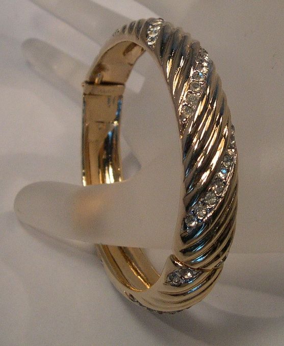 Ledo Classic Ribbed Goldtone and Rhinestone Clamper Bracelet Ledo Classic Ribbed Goldtone and Rhinestone Clamper Bracelet