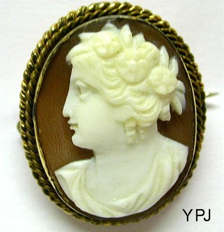Antique Victorian Shell Flora Cameo Brooch Pin With C Clasp Antique Victorian Shell Flora Cameo Brooch Pin With C Clasp