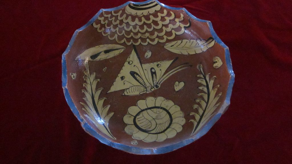 Tlaquepaque Fantasia Style Butterfly Pie Crust Bowl Tlaquepaque Fantasia Style Butterfly Pie Crust Bowl