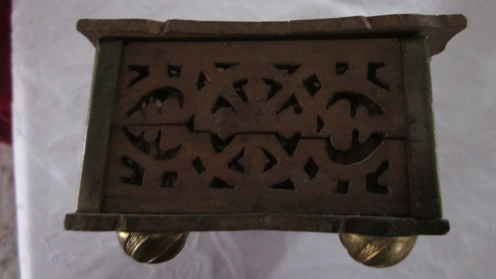 Vintage Hand Cut Fret Work Teak Glove Box Vintage Hand Cut Fret Work Teak Glove Box