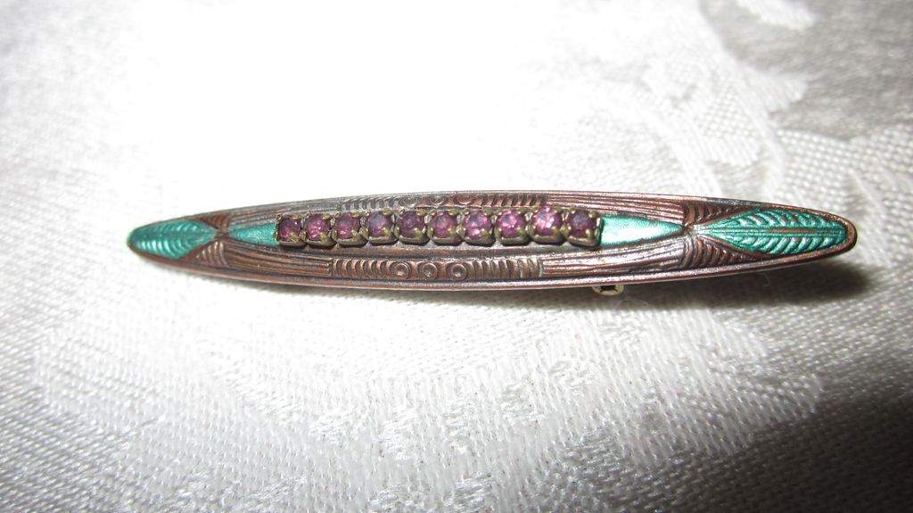 Amethyst, Green Enamel Art Deco Bar Pin Amethyst, Green Enamel Art Deco Bar Pin