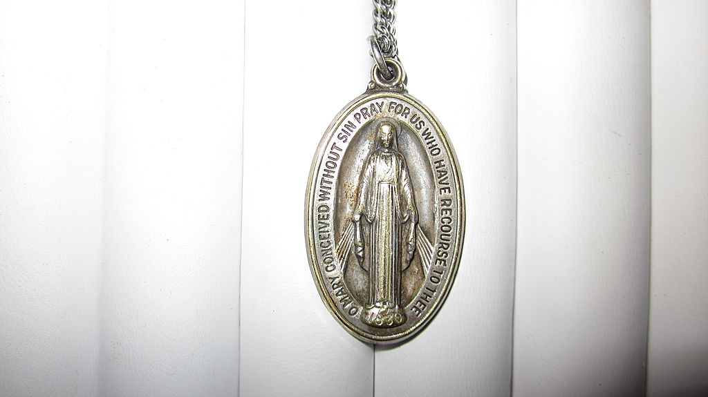 Vintage Miraculous Mary Sterling Silver Medal with 28" Chain Vintage Miraculous Mary Sterling Silver Medal with 28" Chain