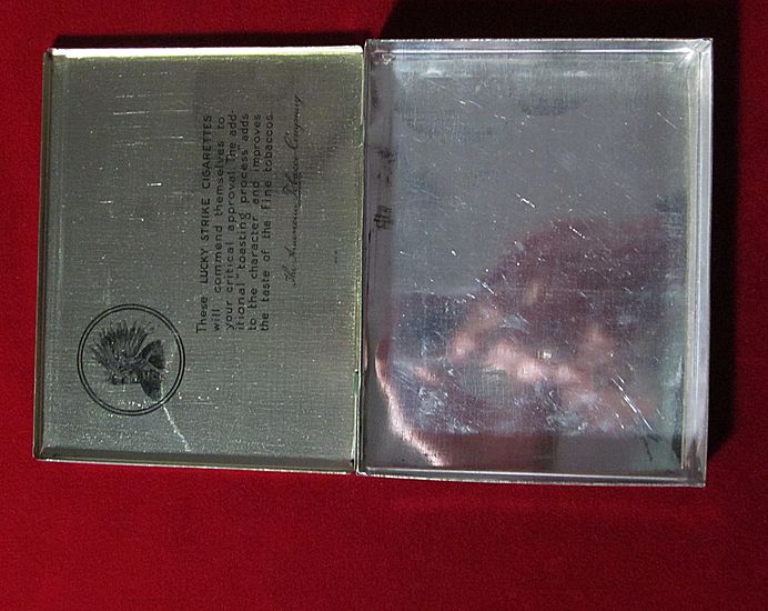 Lucky Strike Flat Fifties Cigarette Tin Lucky Strike Flat Fifties Cigarette Tin