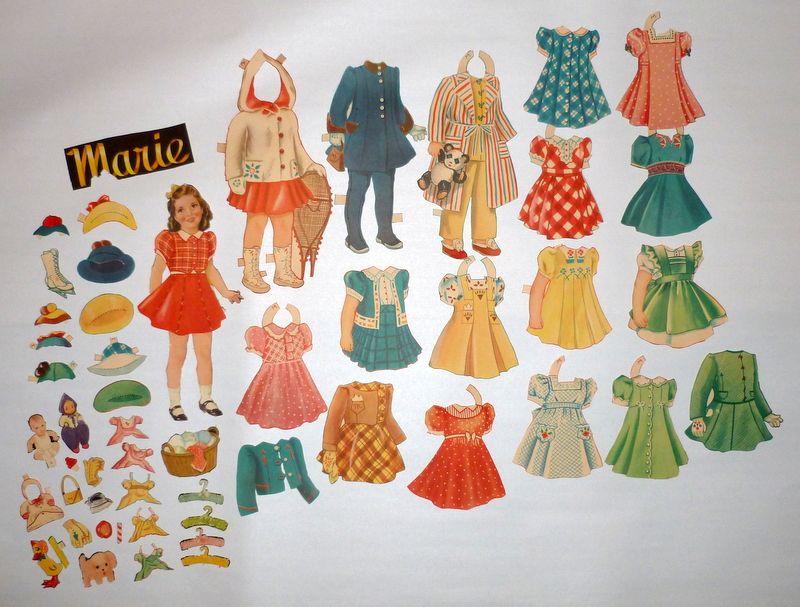 Vintage 1930's Dionne Quintuplets 8 1/2" Paper Dolls, Clothes & Accessories Vintage 1930's Dionne Quintuplets 8 1/2" Paper Dolls, Clothes & Accessories