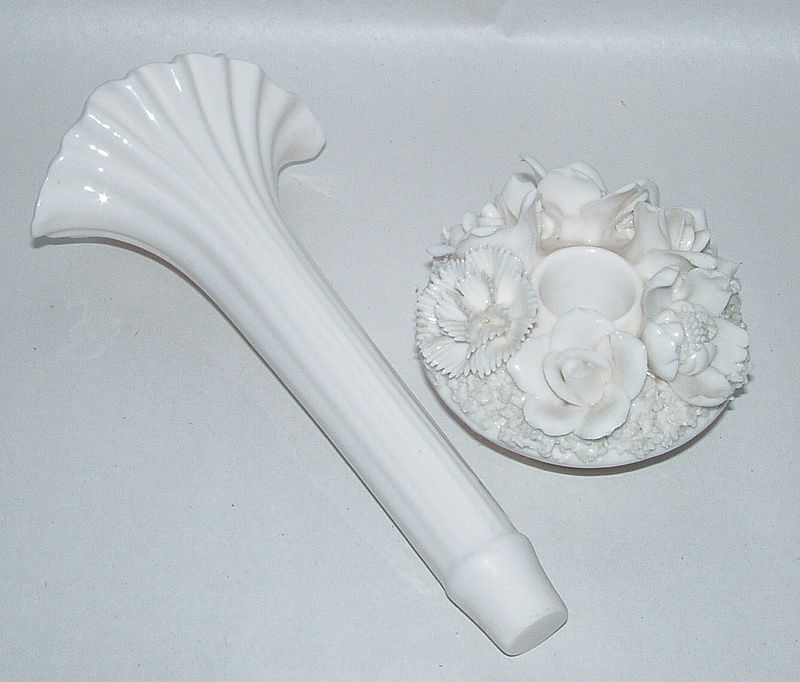 Vintage 1950's Japan White Porcelain Roses 6 pc.Vanity Set Powder Box & Vase Vintage 1950's Japan White Porcelain Roses 6 pc.Vanity Set Powder Box & Vase