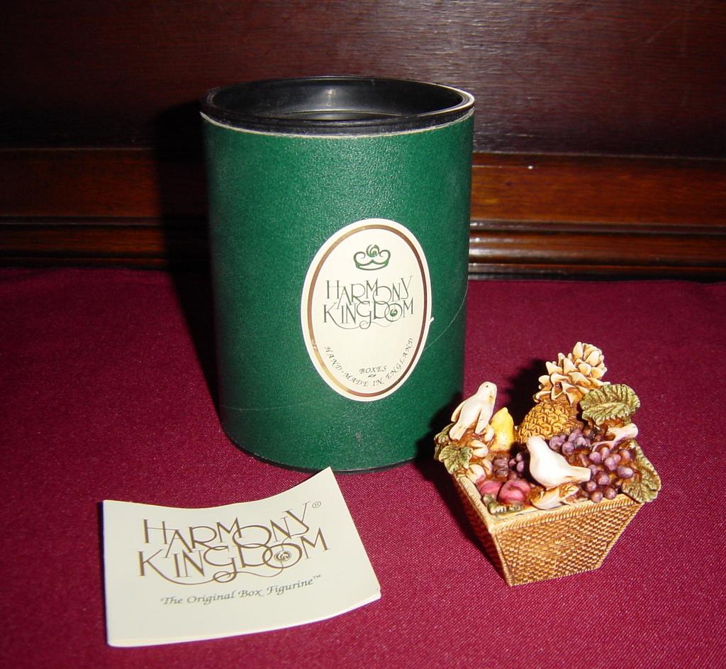 Harmony Kingdom Limited Edition Peace Offering Box Harmony Kingdom Limited Edition Peace Offering Box