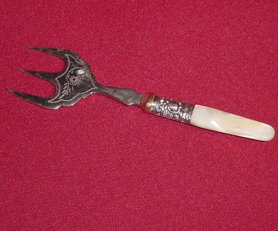 English EPNS and Sterling Faux MOP Serving Fork English EPNS and Sterling Faux MOP Serving Fork