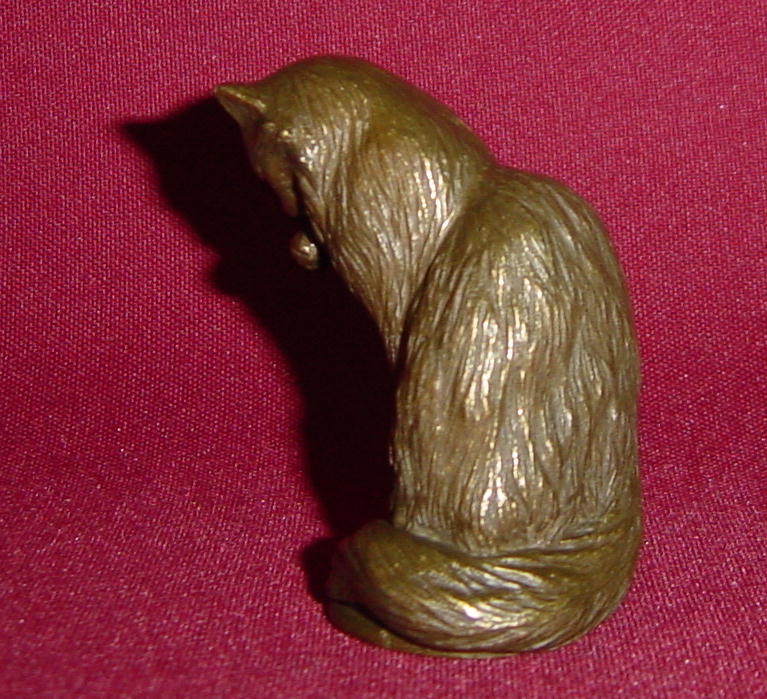 Animalier Curio Cabinet Cat by Franklin Mint Animalier Curio Cabinet Cat by Franklin Mint