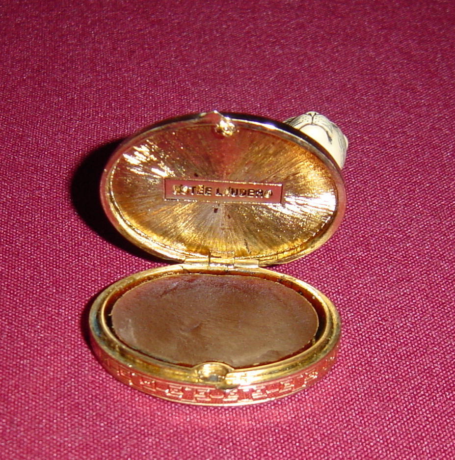 Estee Lauder Contented Cat Solid Perfume Compact Estee Lauder Contented Cat Solid Perfume Compact