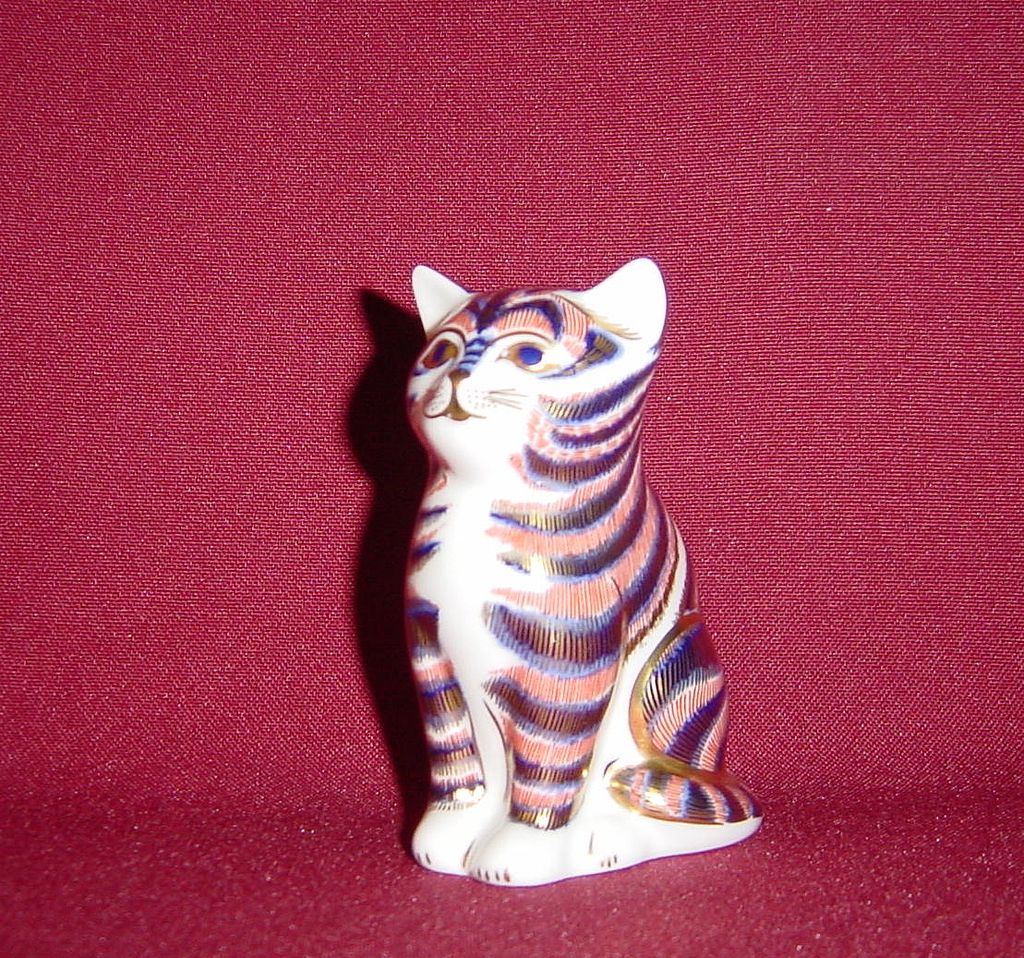 Royal Crown Derby Imari Kitten Royal Crown Derby Imari Kitten