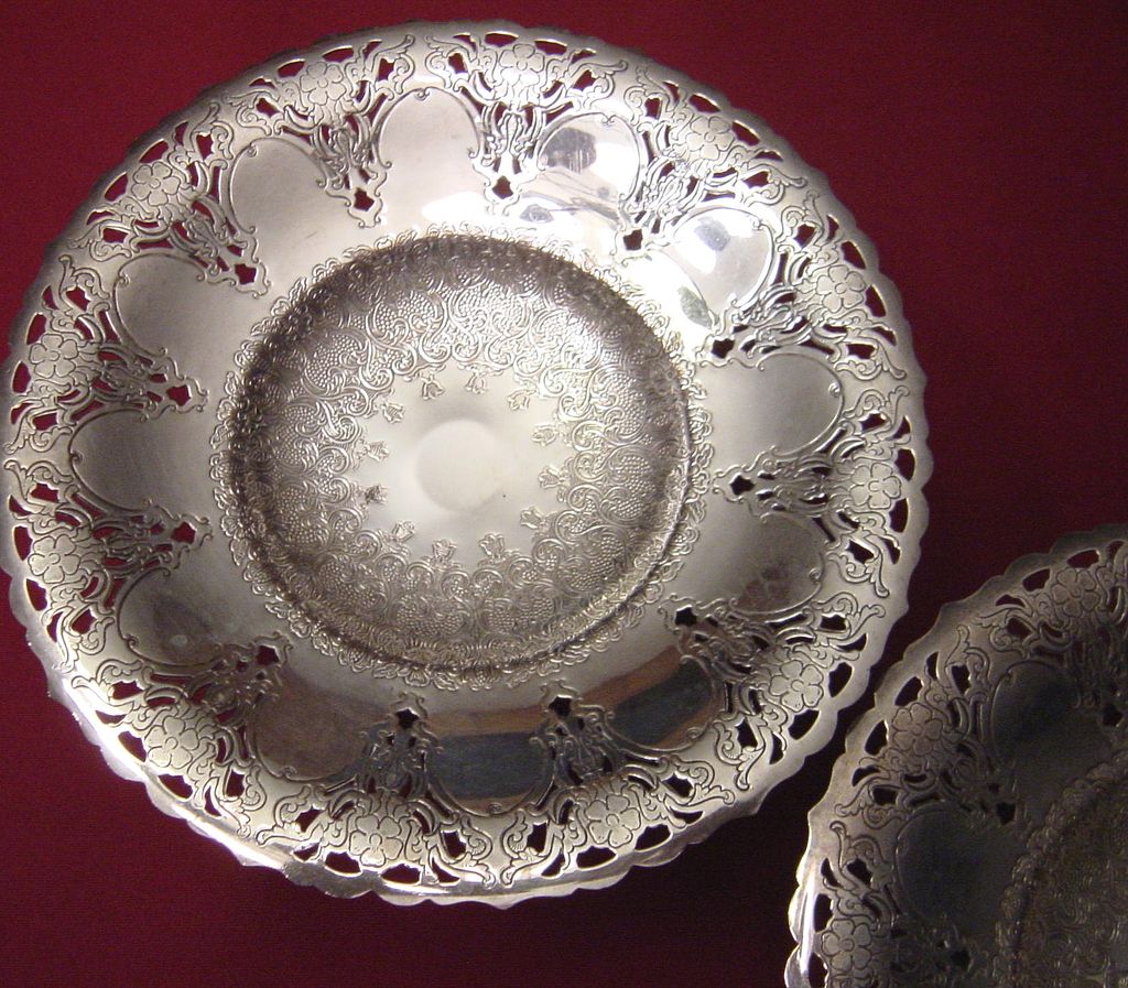 Pair of 1881 Rogers Silverplate on Copper Rosalie Pierced Compotes Pair of 1881 Rogers Silverplate on Copper Rosalie Pierced Compotes