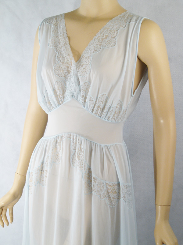 Vintage 1950s 50s Nightgown Pale Blue Sheer Nylon Van Raalte Negligee Sz 32 B36 W25 Vintage 1950s 50s Nightgown Pale Blue Sheer Nylon Van Raalte Negligee Sz 32 B36 W25