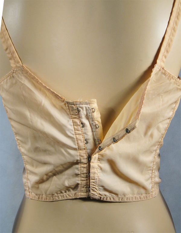 Vintage 1950s 50s Formaid Brassier Long Line Peach Bullet Bra Sz 36B Vintage 1950s 50s Formaid Brassier Long Line Peach Bullet Bra Sz 36B