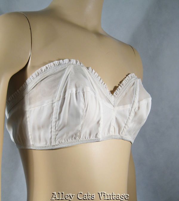 Vintage 1950s 50s Lingerie White Nylon Strapless Boned Bra by Mary Ann Sz 36A Vintage 1950s 50s Lingerie White Nylon Strapless Boned Bra by Mary Ann Sz 36A